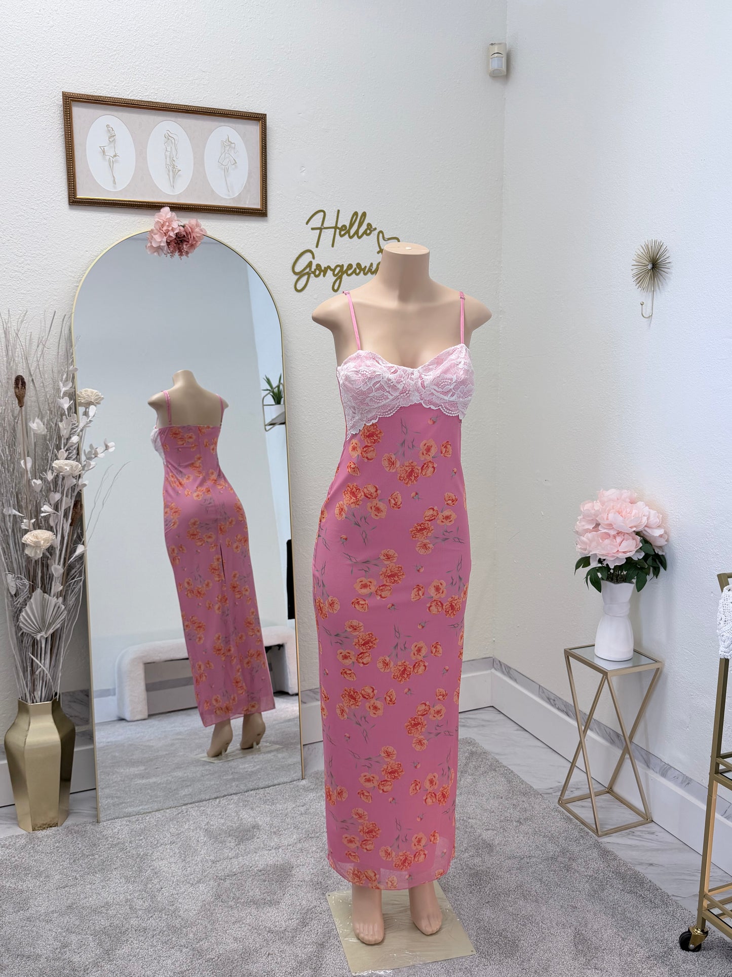 pink dress